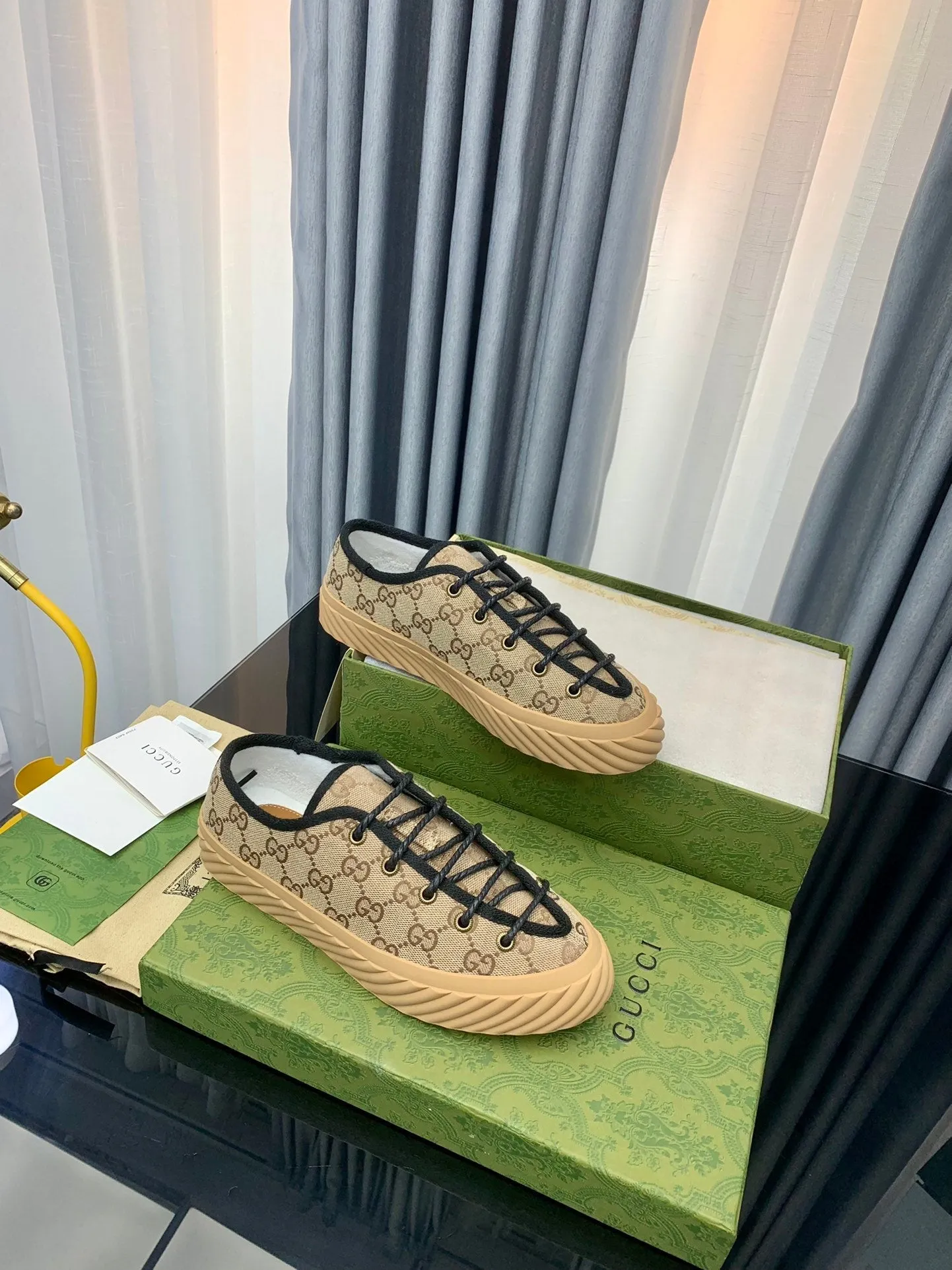 Classic THICK-SOLE UNIQUE GG Gucci SNEAKER All-encompassing selection LIGHT BROWN CANVAS