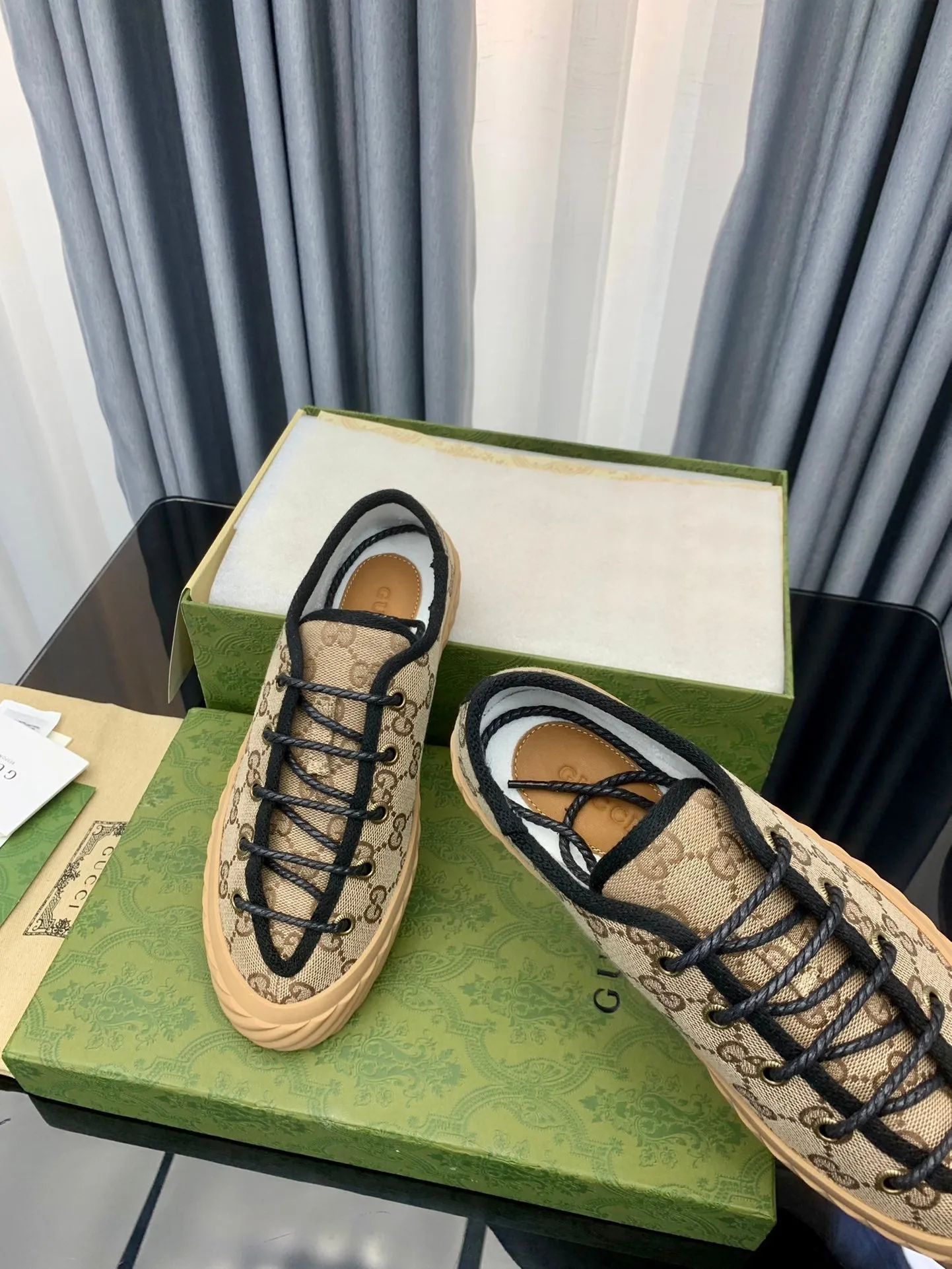 Classic THICK-SOLE UNIQUE GG Gucci SNEAKER All-encompassing selection LIGHT BROWN CANVAS