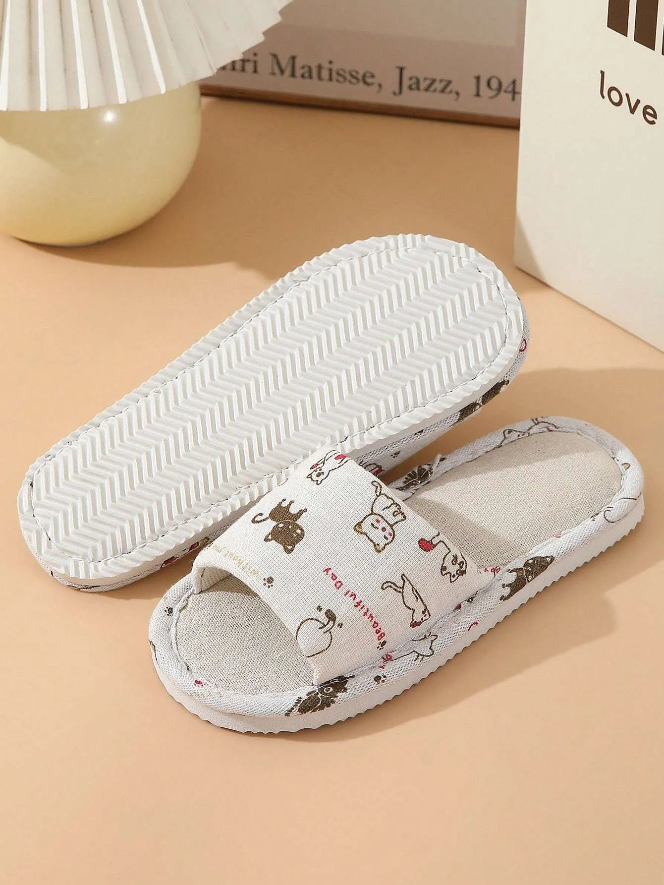 Cozy Cat Letter Graphic Slippers - Stylish Non-Slip Indoor Comfort for Cat Lovers