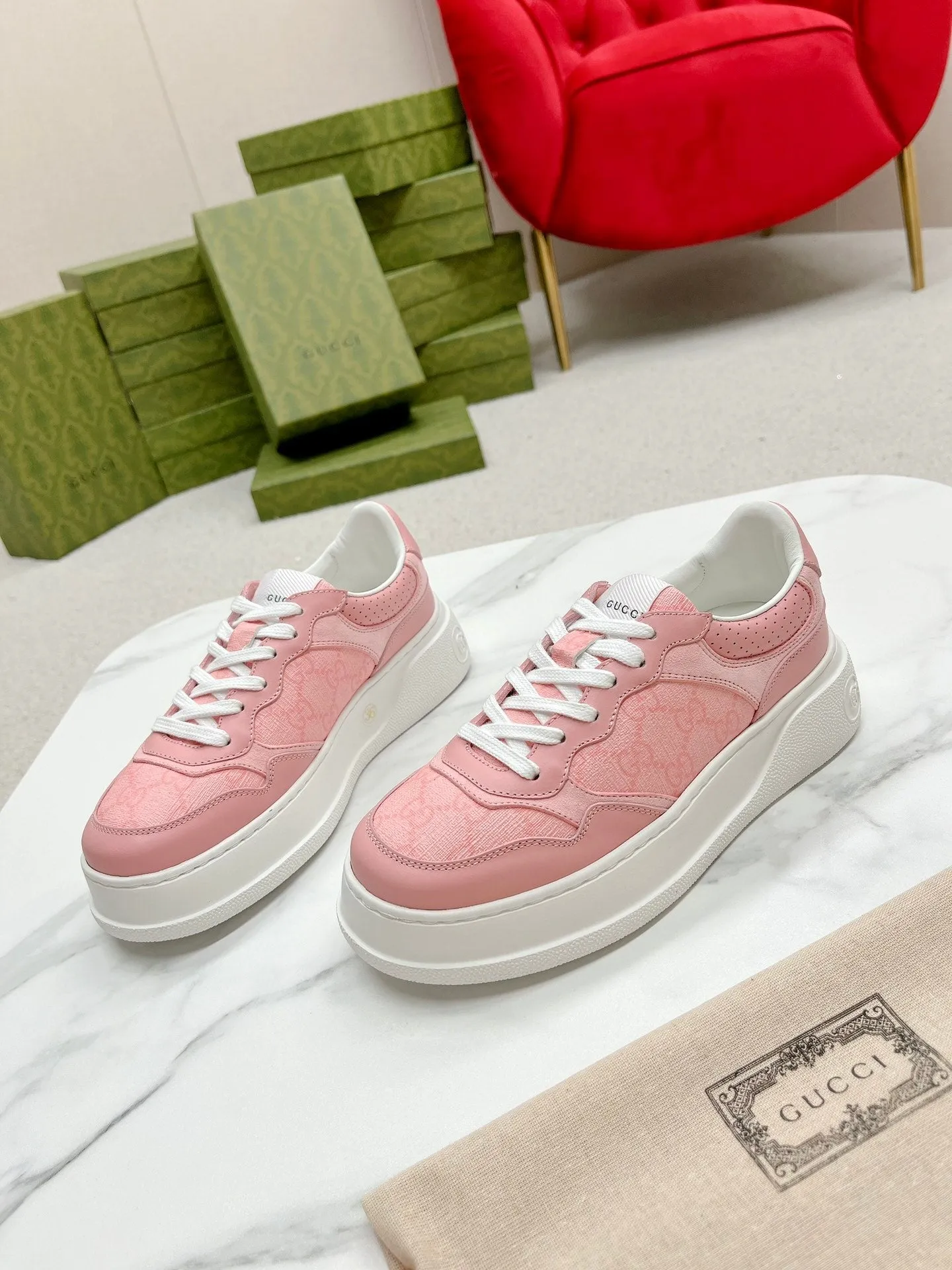 GG CALFSKIN PINK LIGHT Helpful TRAINER Digital Gucci