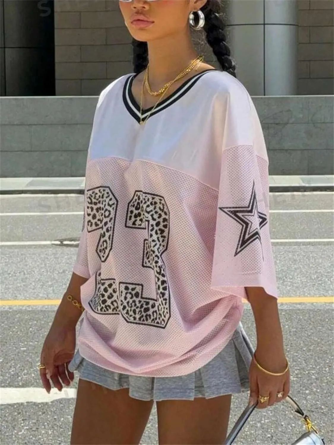 Jersey Shirts for Women Y2k Oversized Number Graphic V Neck Short Sleeve Jersey T-Shirt Blokecore Aesthetic Streetwear