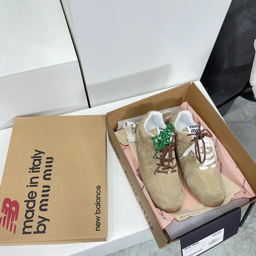 Miu Balance 530 SL Suede Sneaker