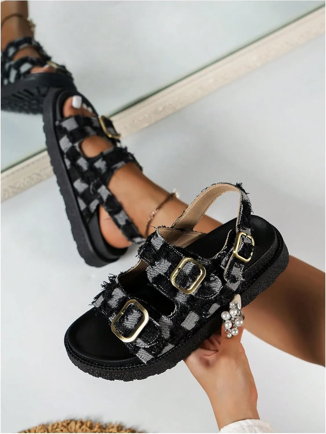 Verdusa Women's Buckle Denim Flatform Sandals Open Toe Slide Sandals Summer Shoes