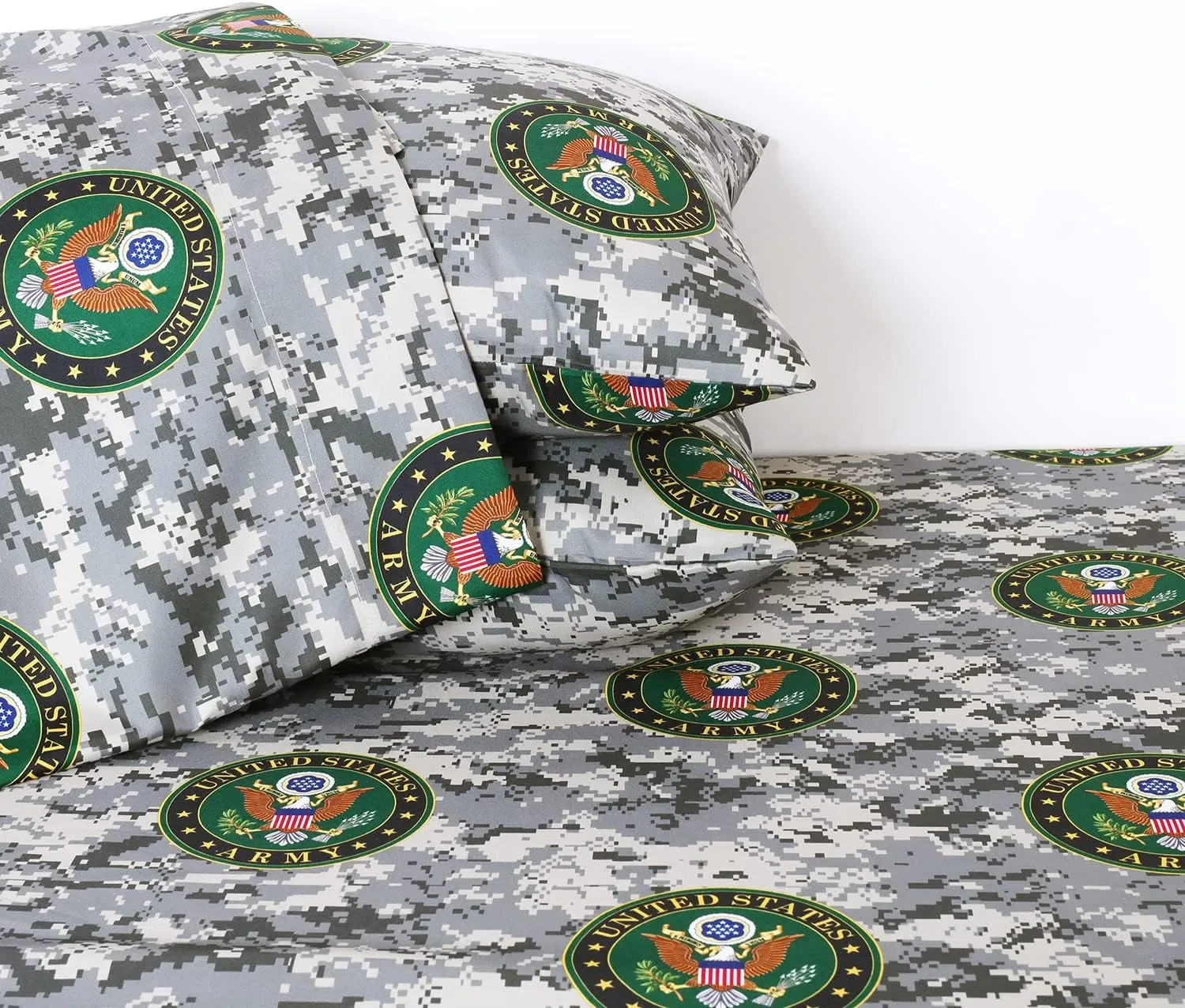 VISI-ONE US Army Camouflage Queen Sheet Set - 4 Piece Military Camo Bedding - Premium Microfiber Super Soft Plain Weave Fabric - Easy Care Machine Washable Army Bedding for Bedroom