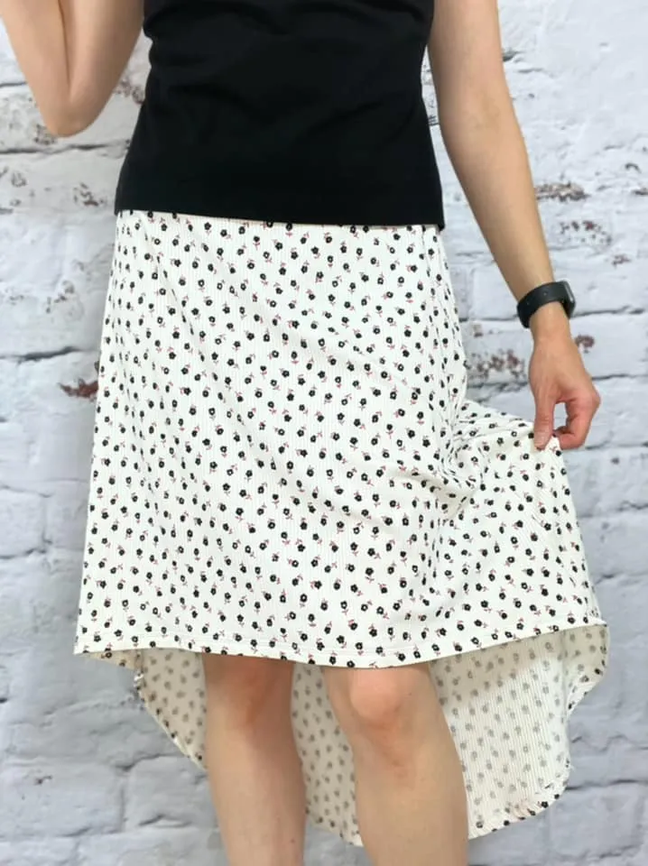 White and Pink Ditsy Floral Rib